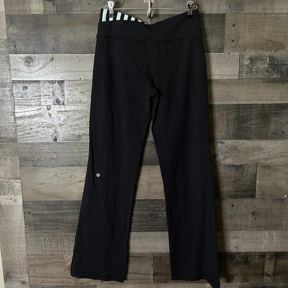 SOLD Lululemon Astro Pants 8 - Picture 5 of 7